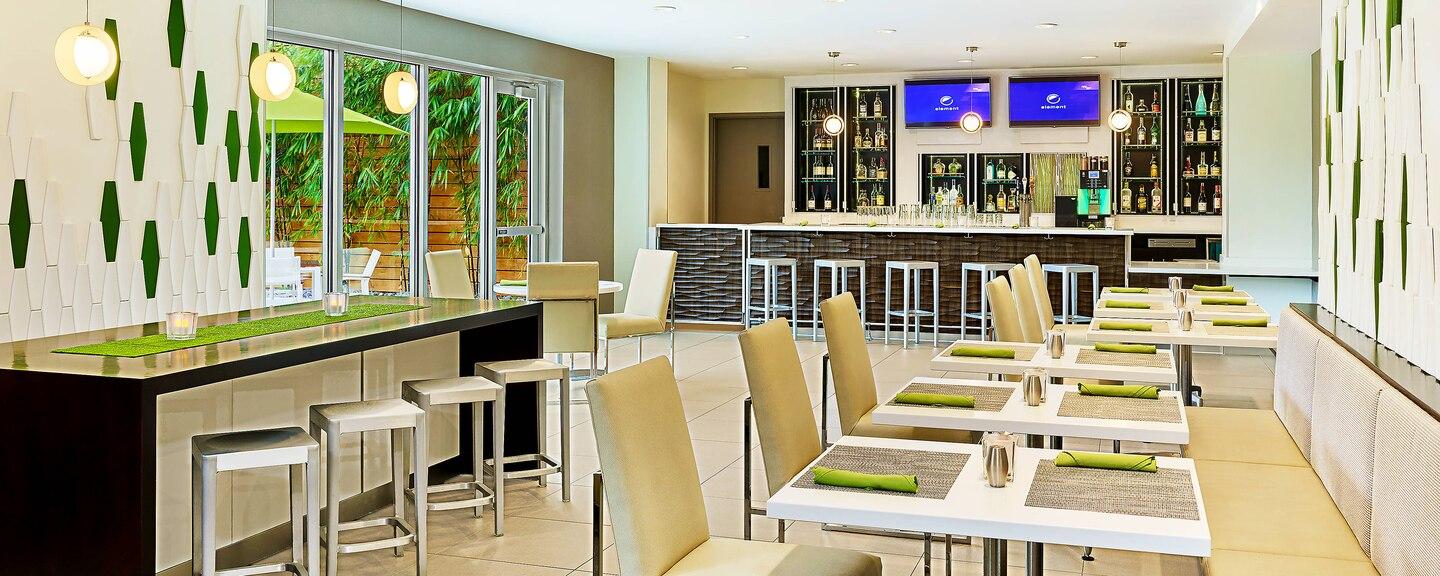 Element Miami International Airport 3*